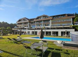 Dei Hotel Schönblick, hotel v destinaci Velden am Wörthersee