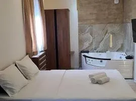 Aqua Apartments 2