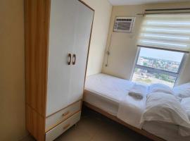 URBAN DECA Homes SM EAST Pasig, hotel v destinaci Manila