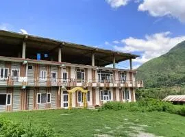 Laxmi Sadan - A RiverSide Homestay