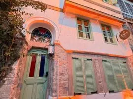 Elos Guest House