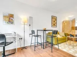 Entire Block, 6 Private Studios, 6 Baths, Driveway Parking