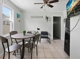 Cozy 1st Floor apt blocks from Beach Boardwalk 2