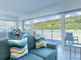 River View - Prime River Front Location, hotel v destinaci Seaton