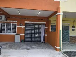 Anjung Vacation Home No 70