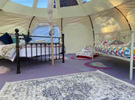Wild Garlic Stargazer Tent, Hotel in Spittal