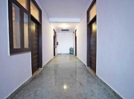 Budget In Hotel, hotel v destinaci Badarpur
