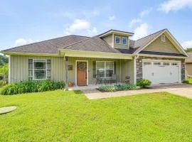 13 Mi to Chattanooga Family Home with Backyard!