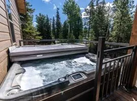 Good Karma Cabin - Luxury Mountain Retreat
