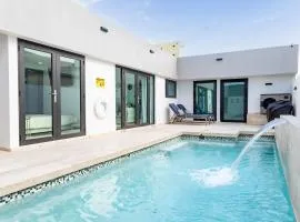 3 Bed 2 Bath Family House w Private Pool Dorado del Mar