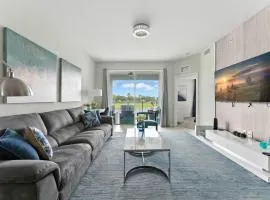 Beautiful Lakeview Retreat Near Disney