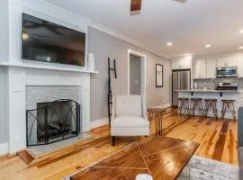 2 Bedroom Bungalow in Five Points Near Downtown