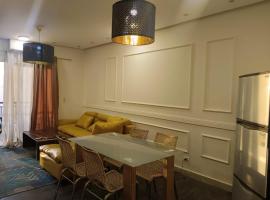 Dreamland apartment for luxury lifestyle, close to many universities perfect for students and families, люксовый отель в городе Banī Ghālib