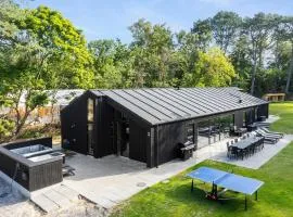 Cozy Home In Hadsund With Sauna