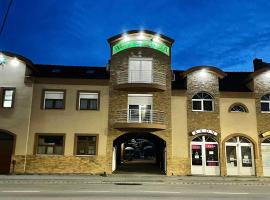 Hotel Pálma, hotel v destinaci Nyírbátor
