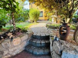 Haus Sonnenblume, hotel v destinaci Pretzfeld