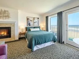 Ground Floor Studio - Easy Beach Access - Pool and Hot Tub
