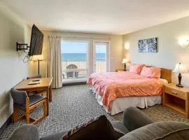 Corner Queen Fireplace Studio - No Stairs - Ocean View - Pool & Hot Tub