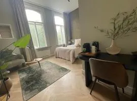 Luxe Suite - New - Safe City Center
