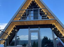 Alisa's cottage in Racha ალისას კოტეჯი რაჭაში, chalet i Kharistʼvala