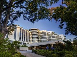 Mantra Charles Hotel, hotel din Launceston