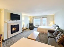 Stunning Oceanfront Suite - Full Kitchen - Heated Indoor Pool & Hot Tub