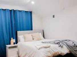Joynest Loft - Private Entry & Bath