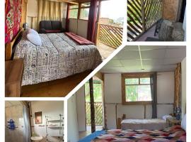 LA CASA DE RICKY "El balc&oacute;n de las Monta&ntilde;as", chal&eacute; em Caraz