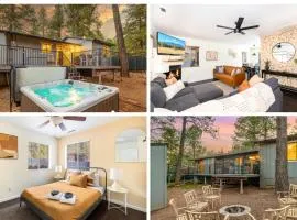 Wooded Oasis, Hot Tub, Fenced Yard, Chic Design