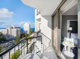 Sunny studio gem 150M to the beach