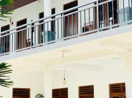 Geethani Tourist Home Polonnaruwa, hotel v mestu Polonnaruwa