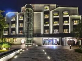 Immersing Hotels & Resort Yunzhu Meiyuan Wuyishan Impression Dahongpao