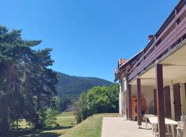 Les balcons du Haut-Forez, hôtel à Chalmazel Jeansagniere
