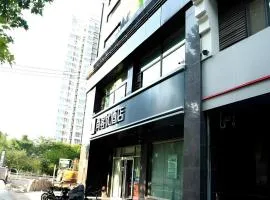 Thank Inn Hebei Xingtai Xindu District South Shoujing Road