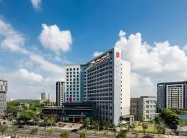 Paradise Jinjiang Hotel
