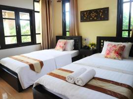 Ban Noi Resort Phrae, Hotel in Ban Sop Sai