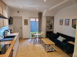 Le 325 Appartement de qualité avec terrasse, hotel in Béthune