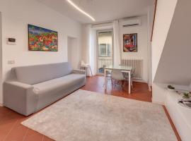 Lecco City Center Lake Como, hotel v destinaci Lecco