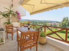 Elani Private Retreat - Villa Anna Garden Escape โรงแรมในซีวิรี