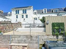 Ardstinchar Mews