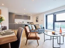 Leeds City Centre Luxury Penthouse with Private Terrace