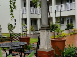 Bright on 5th Guest house, hotel in Port Elizabeth