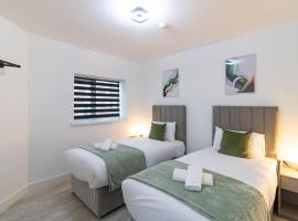 Comfortable 2BR Home with 4 Beds 1 Bath Sleeps 4, hotel em Ashington
