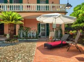 Appartamento in villa nobiliare vicino ciclabile con Ac e patio esterno
