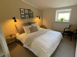 Country Charm- Peaceful 2-Bedroom