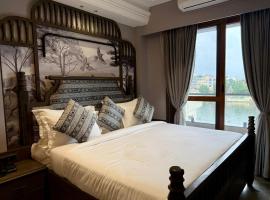 The Luxury Tiger at Lake Pichola, hotel em Udaipur
