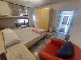 Friendship Dorms Hostel, hostel v destinaci Shkodër