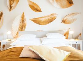 Golden Flat by GrazRentals with parkview - brandnew & free parking