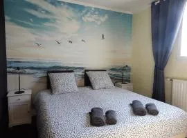 Chambres 1 a 4 personnes CAPRICES ENSOLEILLES 300 m plage avec vue 2 chambres