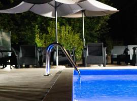 Blue Escape, casa rústica em Danilovgrad